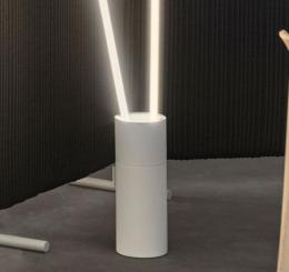 Lampara de pie Vertical Mantra Blanca - 2 Luces LED - 180cm