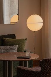 Colgante DOME S negro con toma corriente inferior Faro