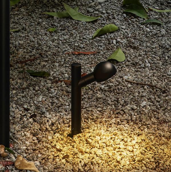 Estaca BROT 200 negra Faro Barcelona