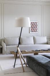 Lampara de pie tripode TREEWOOD fresno Faro