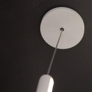 lampara-vertical-mantra-luz-led-suspendida