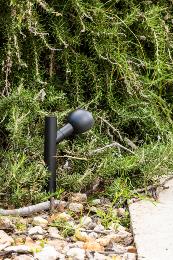 Estaca BROT 200 negra Faro Barcelona