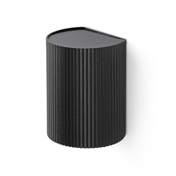 Aplique SOLE redondo negro estriado Faro Barcelona 