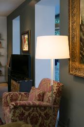 Lampara de pie VOLTA blanca Faro Barcelona